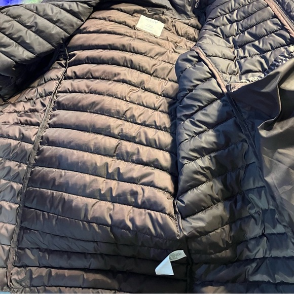 Old Navy Water Resistant Narrow Channel Packable Puffer Jacket Purple Small Tall - Picture 13 of 16